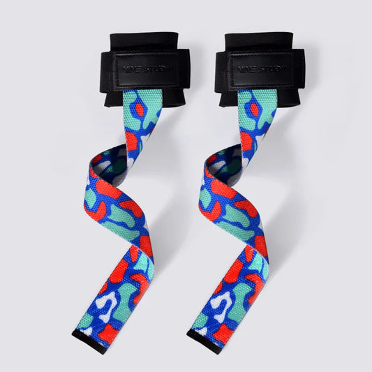 Straps de muñeca para dominadas y entrenamientos de fuerza en gimnasio.